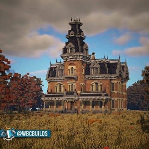 Minecraft Historical Buildings, Victorian Homes Minecraft, Minecraft Town Hall Interior, Victorian Minecraft Builds, Minecraft Victorian House, Goth Minecraft, Minecraft Mega Base Ideas, Minecraft Medieval Castle, Minecraft Castle Blueprints