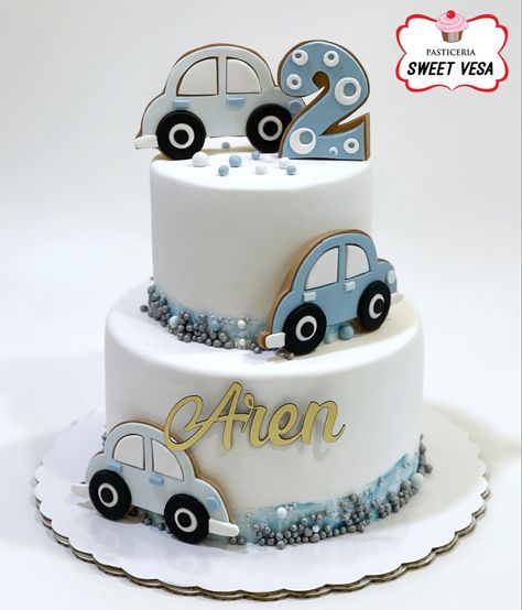 Car Cake Birthday, Foto Birthday, Cars Cake Design, Car Cakes, First Birthday Party Decorations, Car Cake, Cute Cars, Cake Designs, 2nd Birthday