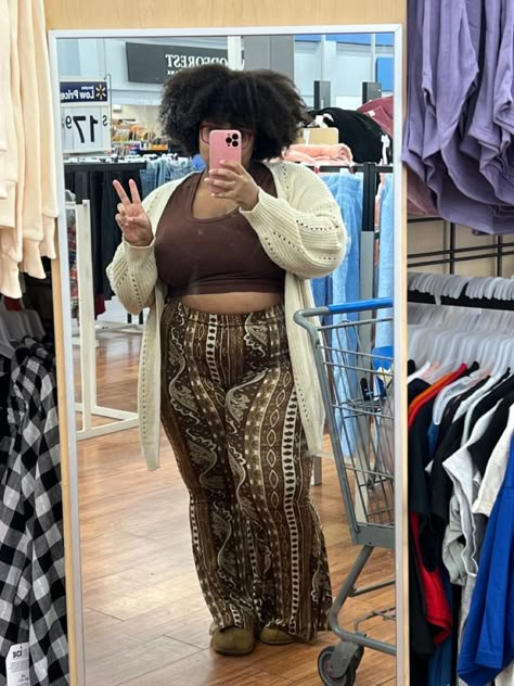 Plus Size Femininity, Boho Outfit Ideas Plus Size, Bohemian Fashion Plus Size, Plus Size Boho Fashion Black Women, Boho Outfits Black Women Plus Size, Plus Boho Outfits, Bohemian Outfits Plus Size, Earthy Outfits Plus Size, Plus Size Hippie Outfits