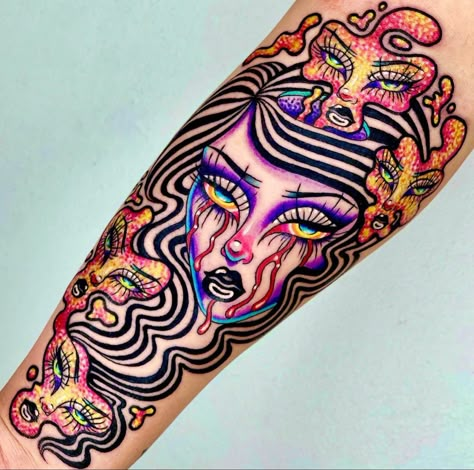 Trippy Animal Tattoo, Trippy Tattoos Ideas Hippie, Trippy Mushroom Tattoo, Again Tattoo, Black Light Tattoo, Trippy Tattoo, Hippie Tattoo, Colorful Tattoos, Bright Tattoos