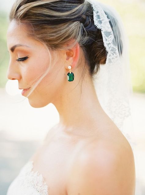 Green emerald earrings  | Green Wedding | Wedding | Wedding photography | #wedding#earthyweddings #bride #dresses | https://www.starlettadesigns.com Garden Style Wedding, English Garden Style, Wedding Earrings Studs, Wedding In California, Wedding Studs, Wedding Brides, Emerald Green Earrings, Bridal Fashion Jewelry, Bride Earrings