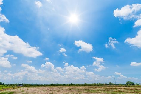 Beautiful airatmosphere bright blue sky ... | Premium Photo #Freepik #photo #background #abstract #travel #texture Blue Sky Background Landscape, Sky Hd Background, Weather Cloudy, Prairie Landscape, Sky Textures, Clear Weather, Sky Blue Background, Sunny Sky, Bright Blue Sky