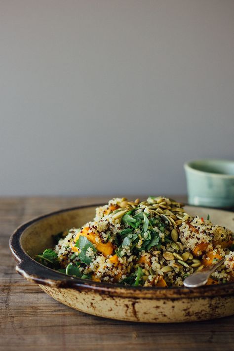 Salad With Mint, Pumpkin Quinoa, Grain Salad, Roasted Pumpkin, Roast Pumpkin, God Mat, Vegan Salad, Idee Pasto Sano, Quinoa Recipes