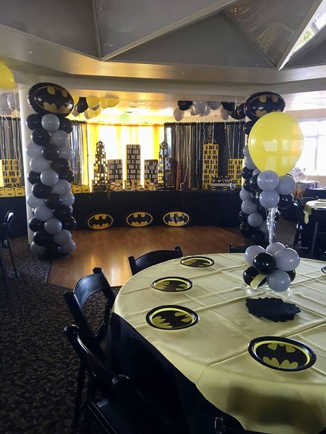 Batman Birthday Party For Adults, Batman 2nd Birthday Party, Batman Quinceanera, Adult Batman Party, Batman Themed Birthday Party Decoration, Batman 1st Birthday Party, Batman Birthday Party Ideas, Quinceañera Themes, Batman Theme Party