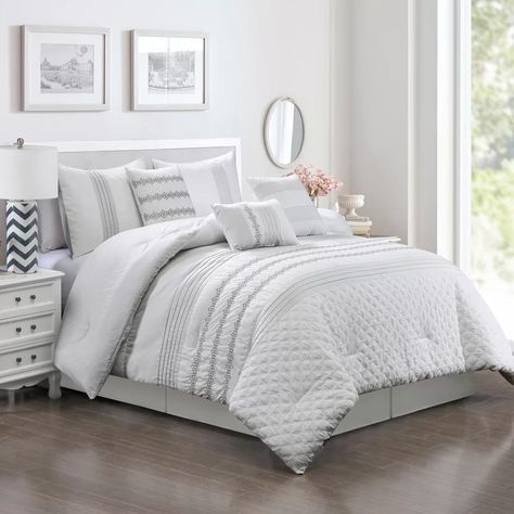 Luxury Comforter Sets, Bedroom Comforter Sets, Cotton Comforter Set, White Comforter, Ruffle Bedding, Bed In A Bag, King Comforter Sets, Comfortable Bedroom, Queen Comforter Sets