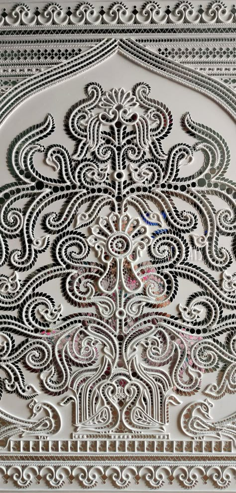 Mud Mirrorwork Lipan Art Mirror Work, Lipin Art, Chalk Wall Art, Lippon Art, Lipan Art, Mud Art, Painted Mirror Art, Big Artwork, 3d Relief Art