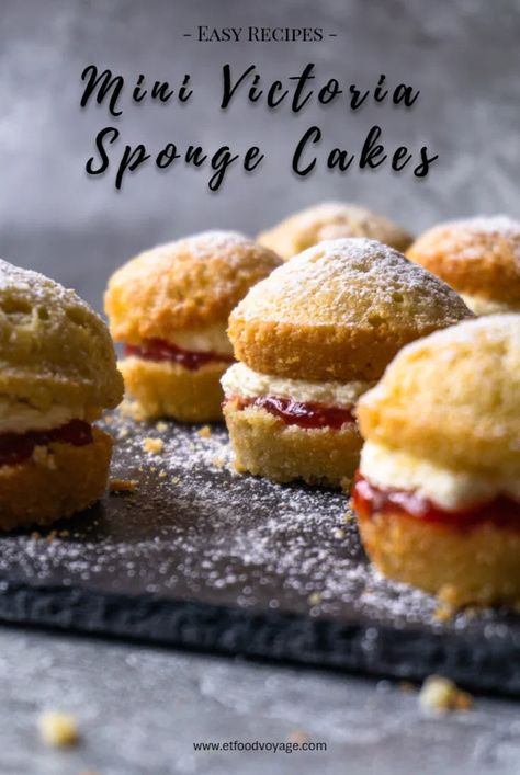 Victoria Sponge Muffins, Victoria Sponge Cupcakes Recipe, Easy Victoria Sponge Cake Recipe, Easy Victoria Sponge Cake, English Sponge Cake, Mini Victoria Sponge Cake, Sponge Cake Recipe Easy, School Cake Recipe, Sponge Cupcake Recipe