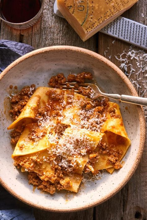 Carrot Sauce, Tagliatelle Bolognese, Beef Bolognese, The Clever Carrot, Clever Carrot, Ragu Bolognese, Turkey Bolognese, Bolognese Sauce Recipe, Italian Diet