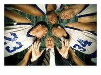 Do you have a winning or a losing team? Soccer Photography Poses, Team Picture Poses, Soccer Photography, Basketball Photos, Branding Photoshoot Inspiration, Team Pictures, Low Angle, Basketball Coach, Work Place