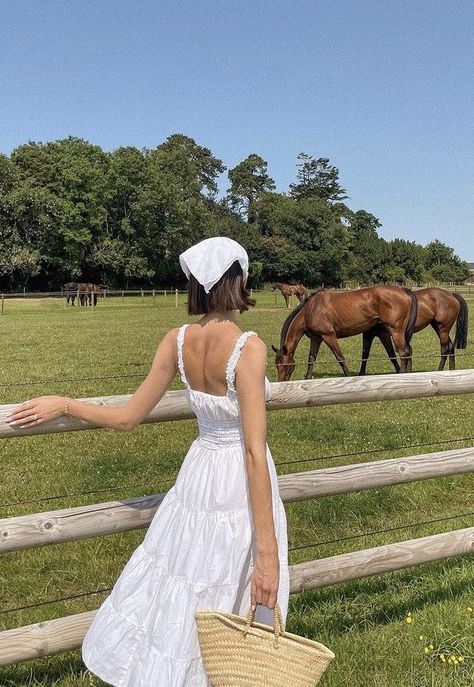 Picnic White Dress, Laundry Photoshoot, Farm Girl Outfits, Countryside Dress, Countryside Outfit, Countryside Girl, Debut Photoshoot, Core Fashion, Farm Dress