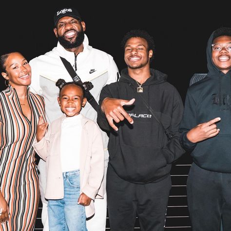 LeBron James on Instagram: “They is insane man!!! 17!! 17!! What In the hell is going on. How are you 17?? 🥺🥺🥺. My baby boy! Ight enough of soft 💩💩. 🤣🤣. Proud of you…” Lebron James Kids, Lebron James Family, Kevin Durant Wallpapers, King Lebron James, King Lebron, Families Are Forever, We Are Family, Kevin Durant, Proud Of You