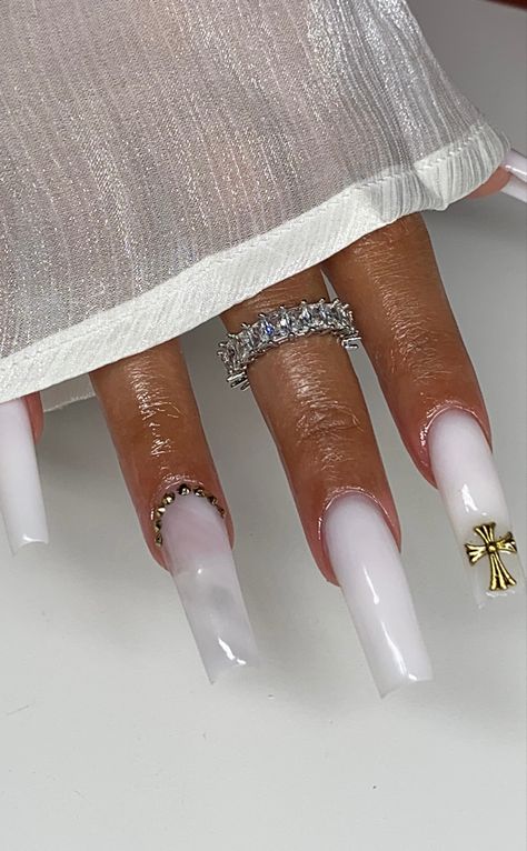 White Bougie Nails, Milky White Nails With Jewels, Milky White Marble Nails Acrylic, Milky White Nails With Gems, Milky White And Gold Nails, Cum White Acrylic Nails, Milky White Toes, Milky White Nails With Gold, Milky White Nails With Rhinestones