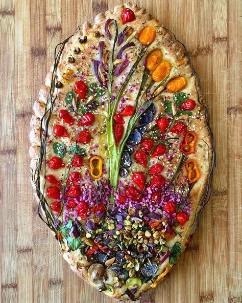 This Home Baker’s Gorgeous Rye Bread Could Start A Revolution Foccacia Bread, Decorações Com Comidas, Bread Art, Focaccia Bread, Vegan Meal, Idee Pasto Sano, Food Trends, Artisan Bread, Beautiful Food