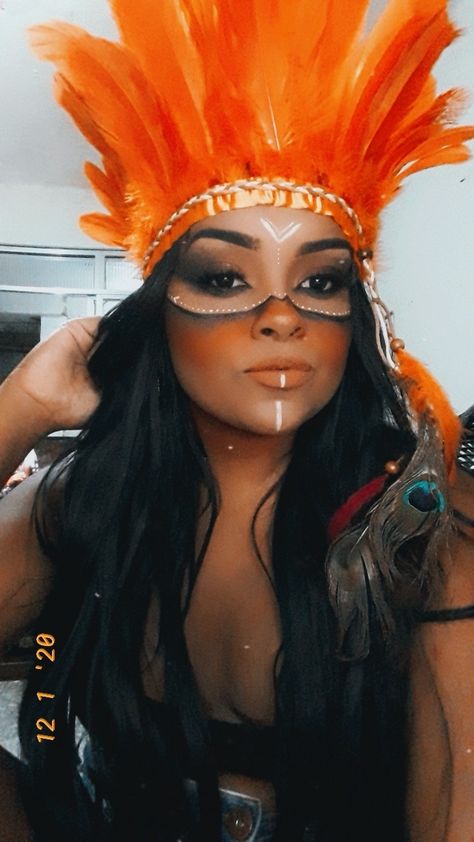 Indian Face Paints, Native American Makeup, Warrior Makeup, Plus Size Summer Fashion, Creepy Halloween Makeup, Native American Pictures, Indian Makeup, Halloween Make Up, American Beauty