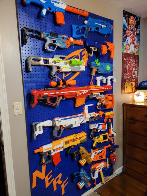 Dj Bedroom, Diy Video Game Room, Nerf Storage, Boys Room Diy, Nerf Party, Nerf Toys, Boys Bedroom Makeover, Gamer Room, Game Room Design