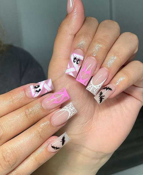 New Clients Welcome, Pink Christmas Nails, Holiday Nails Diy, Teen Nails, Halloween Acrylic, Halloween Acrylic Nails, Ombre Acrylic Nails, Spooky Szn, Grunge Nails