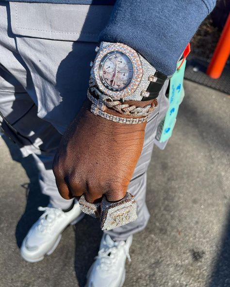 Gunna Rapper, Rapper Jewelry, Dark Skin Boys, Luxury Lifestyle Fashion, Diamond Rings With Price, Drip Outfit Men, Expensive Jewelry Luxury, Black Men Street Fashion, Teeth Jewelry