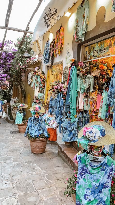 Italy Shopping Street, Positano Italy Shopping, Positano Style, Positano Italy Amalfi Coast, Italy Shopping, Tumblr Flower, Amalfi Coast Positano, Amalfi Coast Travel, Shopping In Italy