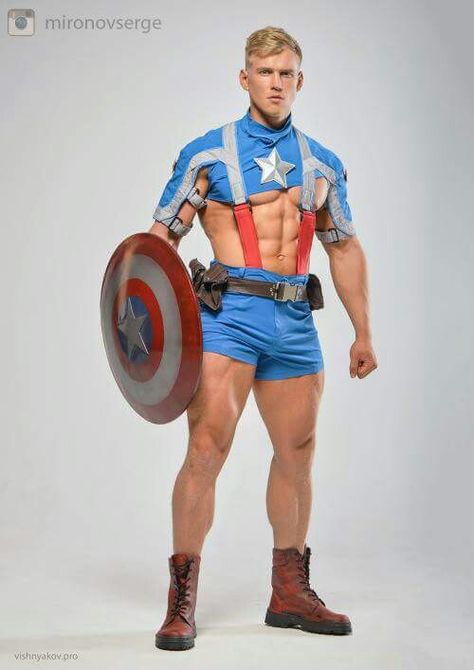 Captain America cosplay Captain America Costume, Hero Costumes, Muscular Men, Super Hero Costumes, Mens Costumes, Male Models, Captain America, Tumblr