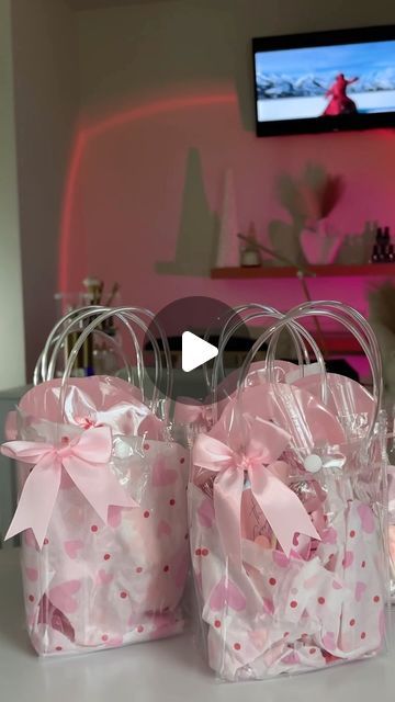 5,115 likes, 28 comments - irenenailzz on January 29, 2024: "thank you guys for booking with me 💗🎀 • • • #portertxnailtech #portertx #vdaybags #va..." Adult Goodie Bag Ideas, Goody Bag Ideas, Goodie Bag Ideas, Party Favors For Adults, Favor Ideas, January 29, Bag Ideas, Goodie Bags, Nail Tech