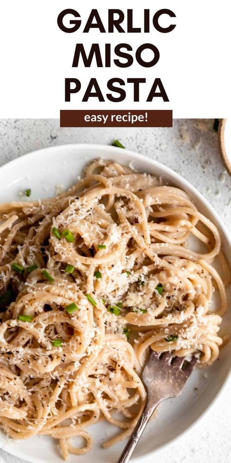 This 15 minute creamy miso pasta is a healthy and easy to make dinner recipe. This vegetarian pasta is made with garlic, parmesan and white miso. Serve with gluten free spaghetti for a simple and easy to make dinner. Miso Paste Recipes, Miso Pasta, Salmon Crispy, Miso Recipes, Grilled Chicken Pasta, Miso Recipe, Quick Vegetarian Dinner, Maple Glazed Salmon, Lemon Chicken Pasta