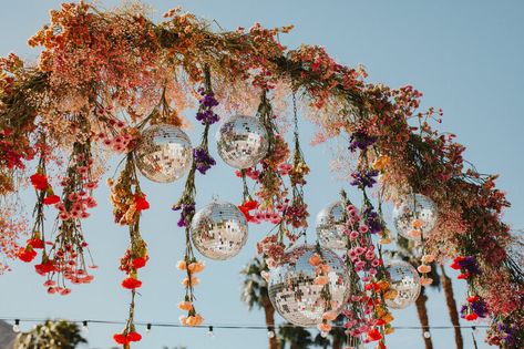 Retro Inspired Wedding, Colorful Reception, Funky Wedding, Eclectic Wedding, Garden Party Wedding, Retro Wedding, Disco Balls, Wildflower Wedding, Wedding Goals