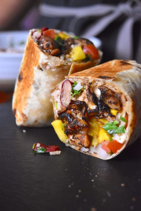 Jerk Chicken Burrito, Jerk Pizza, Jerk Chicken Dinner, Sauced Up Foods, Mango Salsa Chicken, Jerk Chicken Recipe, Jamaican Jerk Chicken, Caribbean Jerk Chicken, Mango Chicken