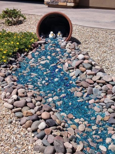 Blue River Rock Landscaping, Rock Lawn Front Yards, River Rock Garden, River Rock Landscaping, Rock Garden Design, Front Yard Garden Design, Rock Gardens, Rock Garden Landscaping, Garden Yard Ideas