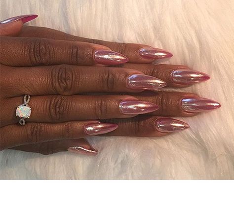 Chrome Accent Nail, Spring Chrome Nails, Red Chrome Nails, Trendy Nail Polish, Dark Pink Nails, Pink Chrome Nails, Chrome Nails Designs, Airbrush Nails, Sassy Nails