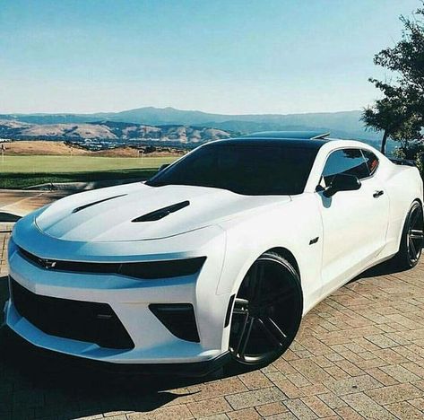 White Chevy Camaro Xe Bugatti, Camaro Convertible, Camaro Car, White Truck, Car Wheels Rims, Lux Cars, Chevrolet Camaro Ss, Cool Sports Cars, Super Luxury Cars