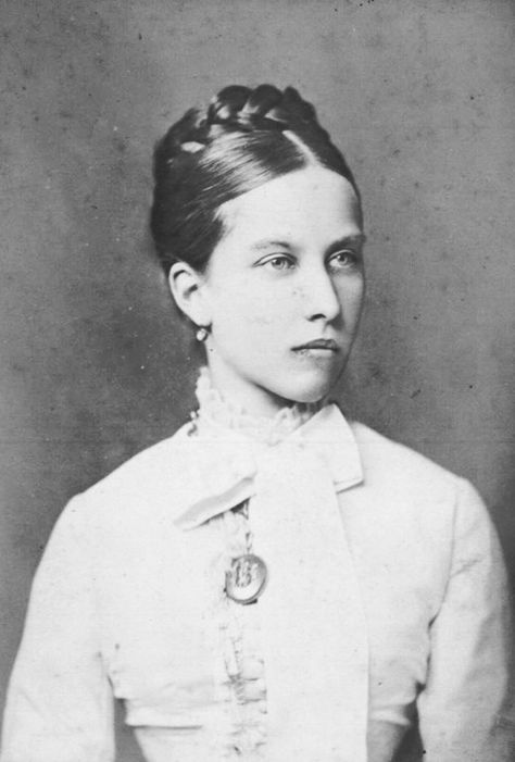 Princess Charlotte of Prussia, Duchess of Saxe-Meiningen Charlotte Of Prussia, Victoria Princess Royal, Queen Victoria Children, German Royalty, Queen Victoria Family, Kaiser Wilhelm Ii, Victoria Prince, Kaiser Wilhelm, Eldest Daughter