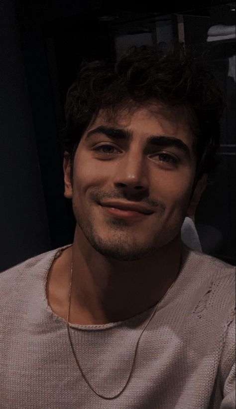 Beautiful Brown Eyes Men, Men With Dark Hair And Blue Eyes, Tall Dark Haired Man, Dark Hair Blue Eyes Men Handsome Man, Spanish Guy Aesthetic, Brunette Male Actors Under 30, Spanish Men Aesthetic, Handsome Dark Haired Men, Amber Eyes Men