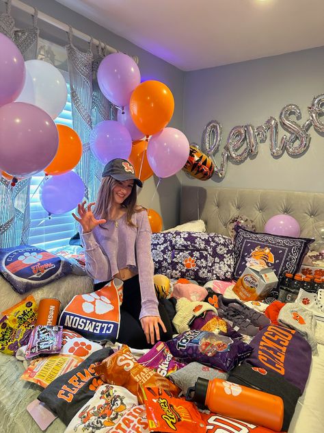 Clemson Bed Party, College Bed, Bed Party, College Bedding, Outfit Inso, Clemson University, Texas A&m, Gameday Outfit, College Life