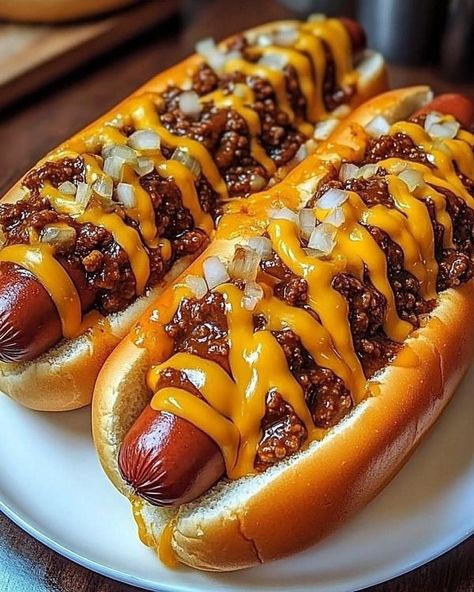 Chili Cheese Hot Dog, Nonna Pia, Hotdog Chili Recipe, Chili Cheese Dogs, Hot Dog Chili, Hoagie Rolls, Cheese Dog, Beef Hot Dogs, Baked Roast