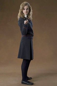 Harry Potter And The Order Of The Phoenix ( hermione granger ) Hermoine Costume Adult, Hermione Granger Full Body Pic, Hermione Granger Uniform, Hermione Granger Costume, Photo Of Taylor Swift, Taylor Swift Photoshoot, Lei Jeans, Emma Watson Style, Photos Of Taylor Swift