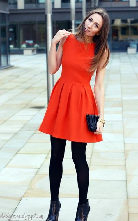 Picked Color: Playing With Orange Outfit  http://bit.ly/1oA0BEo Red Dress Black Tights, Outfit Vestido Rojo, Orange Dress Outfits, Black Dress Outfit Casual, Red And Black Outfits, Orange Dresses, Orange Style, Christmas Outfits Women, Orange Outfit