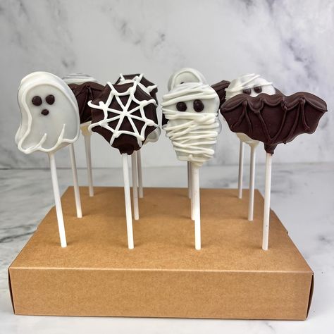 The cutest cakepops ever 🥹 I made these with @daisymakes_innovations Halloween popper bundle and omg they were so fast to make rather than rolling them into certain shapes by hand. Will forever love making cake pops/discs with their products. Use code: SOFY10 for a discount and their Christmas bundles are available now too! Chocolate was from @stoverandcompany with their new dark raspberry truffle chocolate flavor and ultra white wafers that are back in stock now! 😋 Cake Pop Ghosts, Chocolate Strawberry Ghosts, Ghost Cakepops, Oreo Rattle Pops, Spider Web Chocolate, Making Cake Pops, Truffle Chocolate, Raspberry Truffle, Making Cake