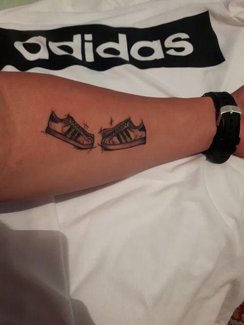 Adidas couple tattoo**superstar tattoo Superstar Tattoo, Couple Tattoo, Computer Room, Couple Tattoos, Computer, Adidas, Tattoos, Quick Saves