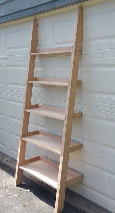 Leaning Plant Shelf, Cheap Diy Shelves, Outside Shelves, Pallet Ladder, Diy Ladder Shelf, Shelf Pallet, Ladder Shelf Decor, Leaning Ladder Shelf, Wood Plants