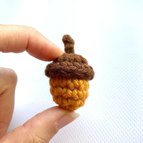 Amigurumi Sweet Little Acorn Free Pattern – Knittings.net Acorn Knitting Pattern Free, Tiny Knitting Patterns Free, Tiny Crochet Amigurumi, Autumn Amigurumi Free Pattern, Acorn Crochet Pattern Free, Crochet Acorn Pattern Free, Crocheted Acorns, Amigurumi Acorn, Totoro Mobile