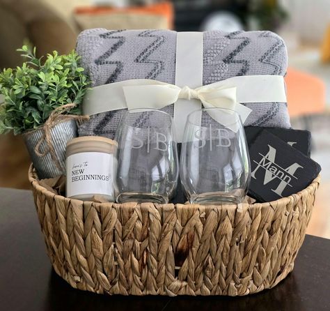 Cozy Gift Basket Housewarming Gift Personalized Blanket New Home Gift for Couple Closing Gift Basket Realtor Gifts Thank You Gift First Home  🧺 𝐎𝐏𝐓𝐈𝐎𝐍𝐒:        1 Personalized Chevron Knitted Blanket with leatherette patch        4 Square Slate Coasters (4")        2 Personalized Stemless Wine Glasses        1  Candle        1 Faux Plant        1 Wicker Basket   🧺 𝐇𝐎𝐖 𝐓𝐎 𝐎𝐑𝐃𝐄𝐑:         1 . Select design option.         2 . Select color of leatherette patch.         3 . Add pers Closing Gift Basket, Cozy Gift Basket, Louisiana Gifts, Fall Gift Baskets, Easy Diy Christmas Gifts, Wine Gift Baskets, Wine Baskets, Spa Gift Basket, Diy Holiday Gifts