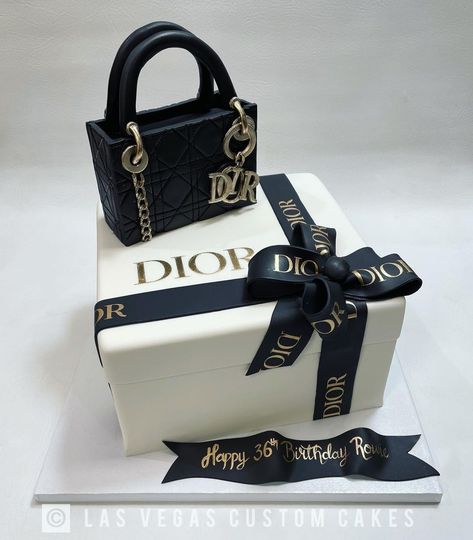 Dior Bday Cake, Dior Cake Ideas, Designer Cakes Birthday, Christian Dior Cake, Dior Birthday Cake, Dior Cake, Coco Chanel Cake, Cake Chanel, Happy 36th Birthday