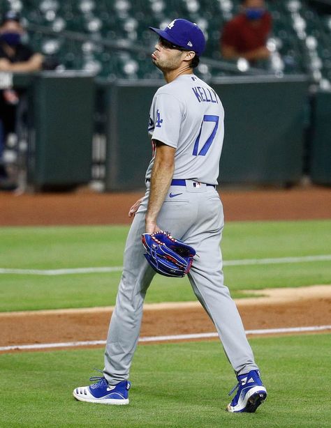 Joe Kelly, Things To Watch, Dodgers Girl, Baseball Guys, Dodgers Fan, Dodger Blue, Dodgers Baseball, Go Blue, Beach Bunny