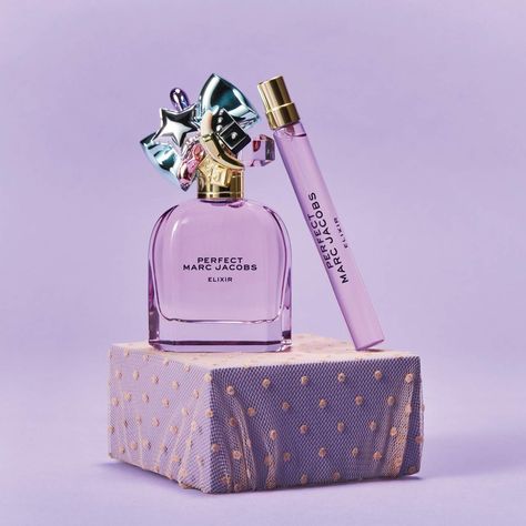 Marc Jacobs Perfect, Marc Jacobs Perfume, Perfume Smells, Floral Perfume, Body Sprays, Ulta Beauty, Christmas Wishlist, Body Spray, Hair Tools