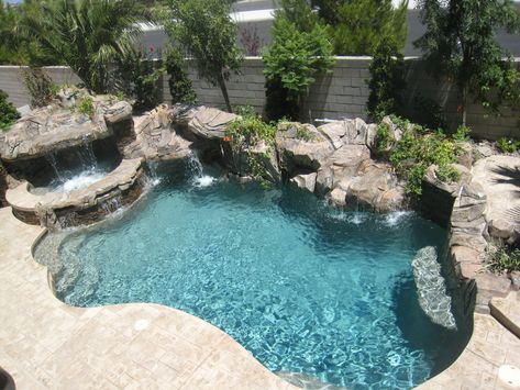 Freeform pool and raised spa with water features and stone accents. Fit a pool in any size yard: /swimming-pools-for-small-yards/ Cabana Pool Party, Anthony Sylvan Pools, Outfit Pool Party, Freeform Pool Designs, Pool Party Outfit, Pools For Small Yards, Pool Shed, Florida Pool, Freeform Pools