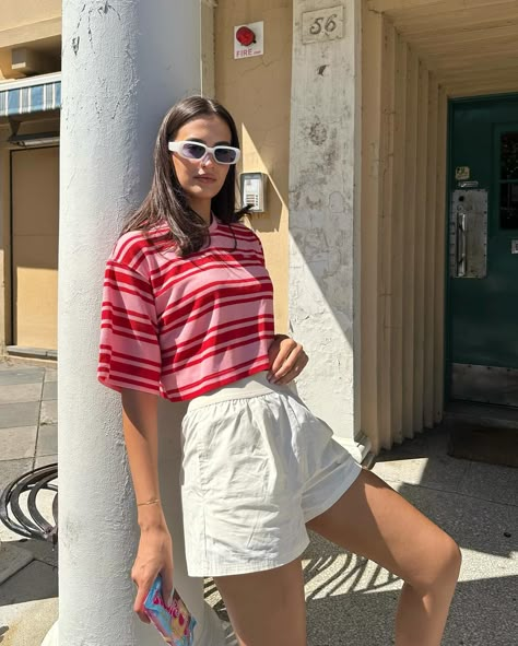 s t e e l e . (@steele__) • Instagram photos and videos Effortless Spring Everyday T-shirt, Classy Airport Outfit, Day Trip Outfit, Pink Shirt Outfit, Flight Outfit Airport Style, Comfy Airport Outfit, White Shorts Outfit, Airport Outfit Summer, Red Striped Shirt