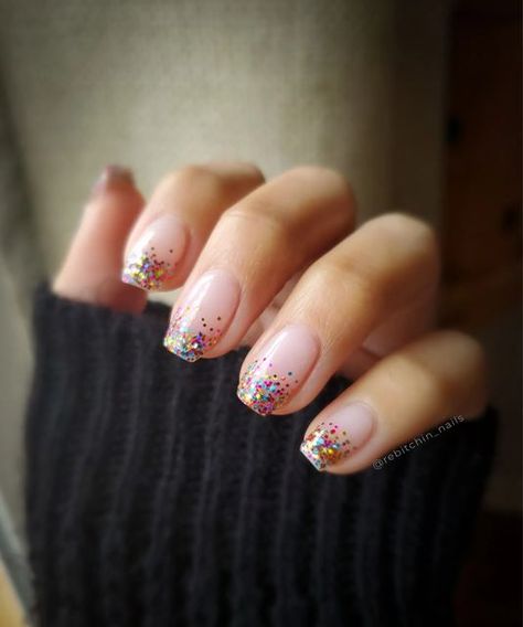 Rainbow Sparkly Nails, Multi Coloured Glitter Nails, New Years Nails Colorful, Confetti French Tip Nails, Confetti Birthday Nails, Funfetti Nails, Glitter Dip Powder Nails, New Years Eve Nail Designs, Rainbow Glitter Nails