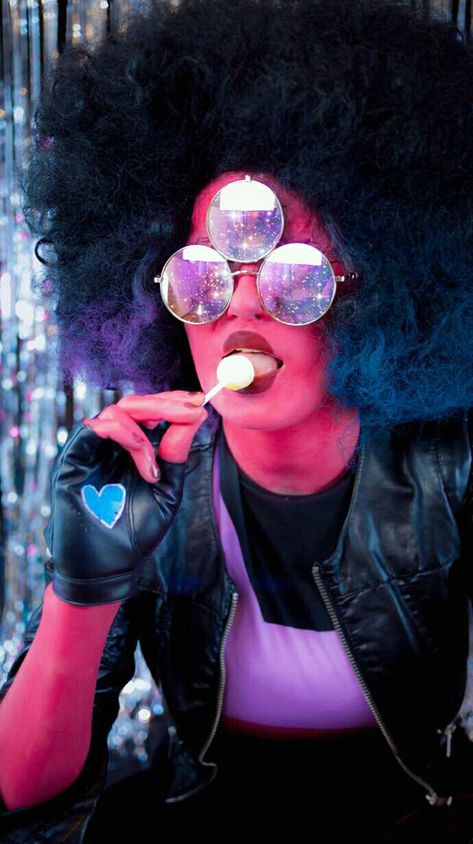 Garnet cosplay Space Punk Rock Garnet Cosplay, Su Garnet, Su Cosplay, Space Punk, Alien Cosplay, Steven Universe Cosplay, Perla Steven Universe, Steven Universe Gem, Epic Cosplay