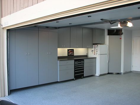 Garage Storage And Bar, Garage White Cabinets, Contemporary Garage Design, Garage With Fridge, Built In Garage Cabinets, Diy Garage Renovation, Garage Entertainment Ideas, Garage Built In Storage, Garage Fridge Organization