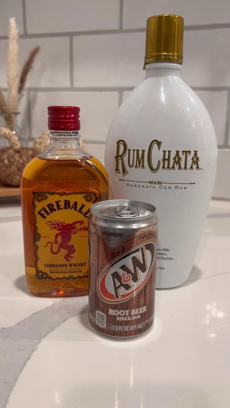 Beer Calories, Fireball Drinks, Fun Drinks Alcohol, Alcholic Drinks, Liquor Recipes, Cocktail Drinks Alcoholic, Party Drinks Alcohol, Mixed Drinks Alcohol, Yummy Alcoholic Drinks